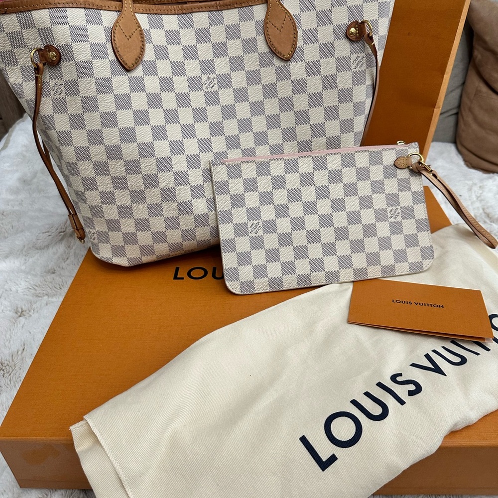 Louis Vuitton Neverfull MM